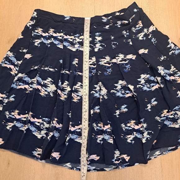 Old Navy Blue Sailboat Tropical Print Pleated Summer Cute Mini Skirt Size Medium - Picture 6 of 7